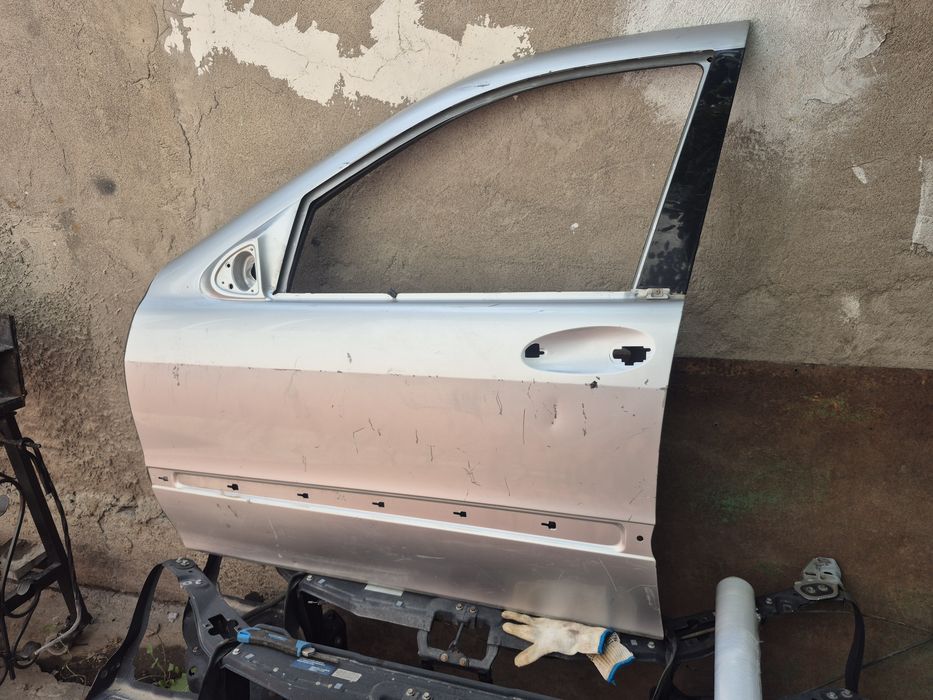 Двери левые водителя Mercedes W220