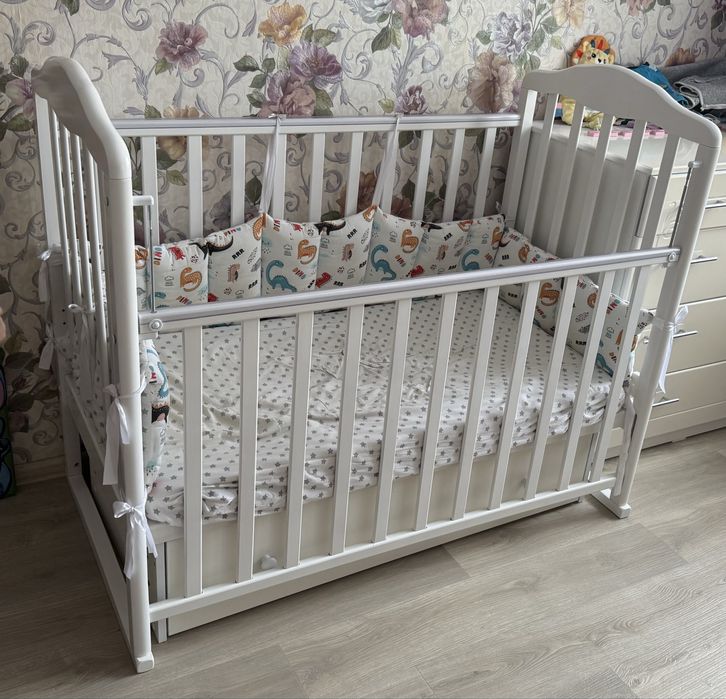 Продам детскую кроватку