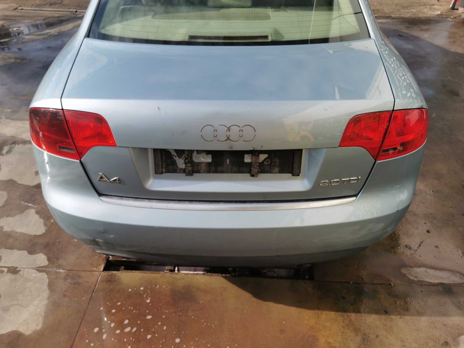 dezmembrez audi a4 b7/bara fata a4 b7/faruri xenon/stopuri a4 b7