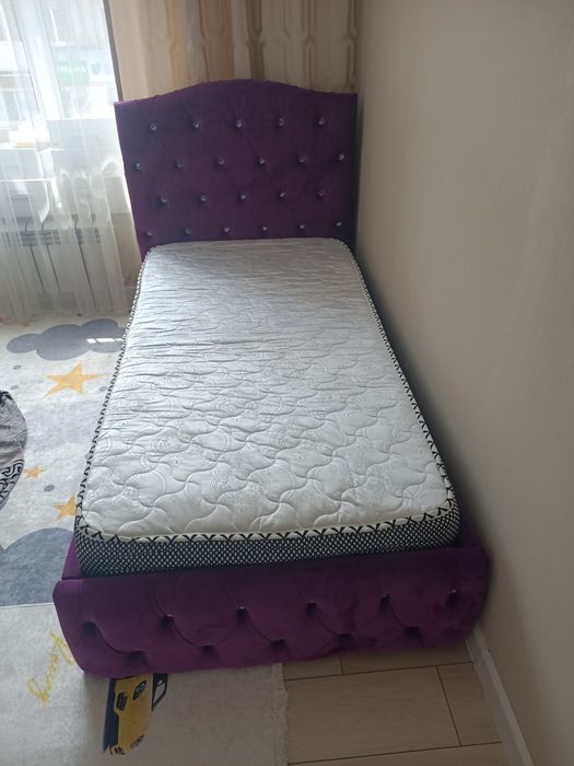 Кровать 200*90 + матрас