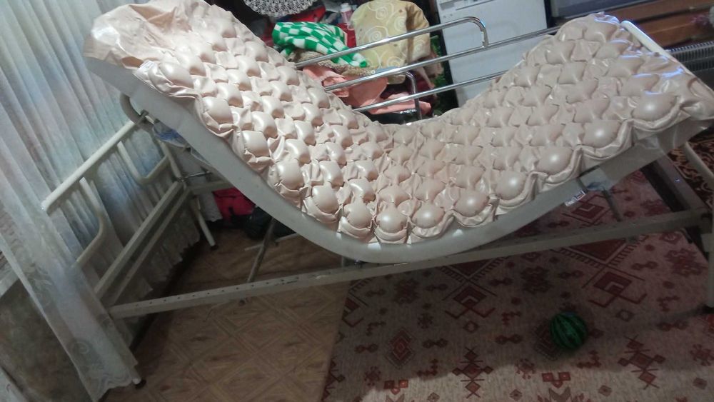 болнично легло+декубитален