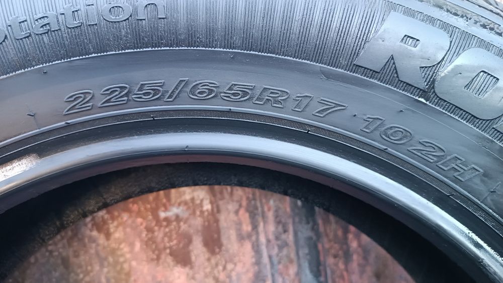 225/65/17 Roadstone