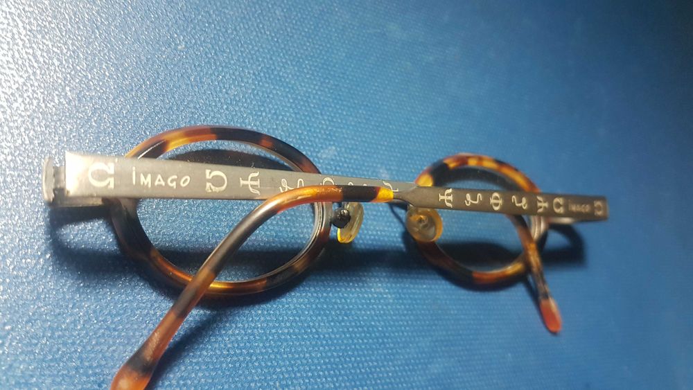 F463-I-Ochelari IMAGO Germany metal nemagnetic argintiu/bachelita piesa de Lux. Ochelarii sunt de vedere, cu dioptrii mai mari made in CE. Stare buna.