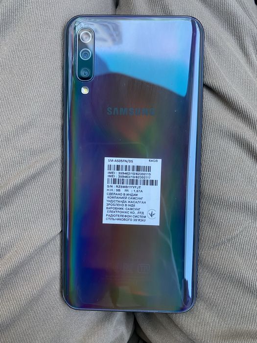 Samsung A50 в идеальном состоянии