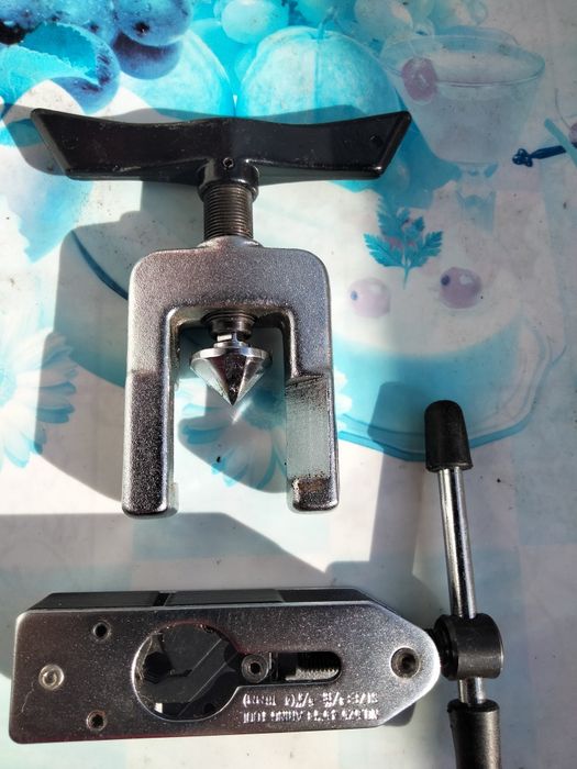 Tăietor Rothenberger, clupă, filiere și sculă de bercluit