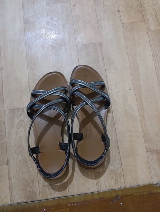Босоножки размер 37 в отличном состоянии