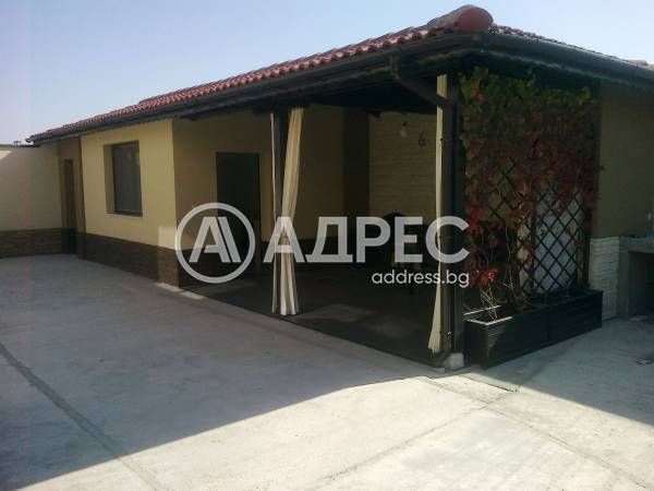 Продава се Къща в Божурище - 339 кв.м за 1918 €/кв.м - Снимка #3