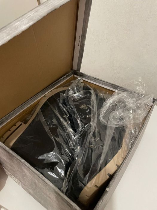 Зимние женские ботинки