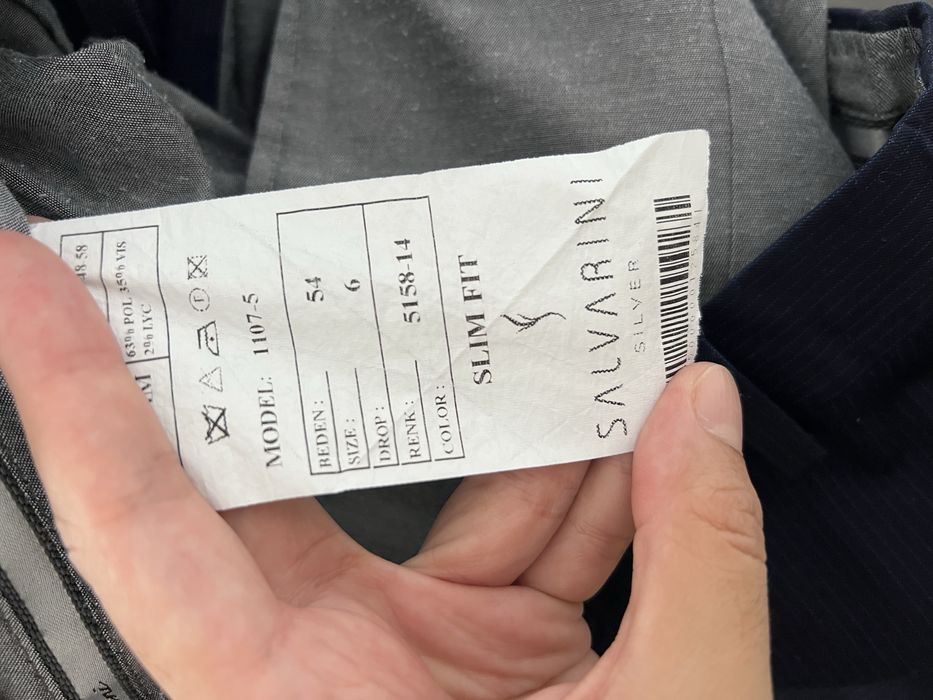 Продам костюм  в отличном состоянийя
