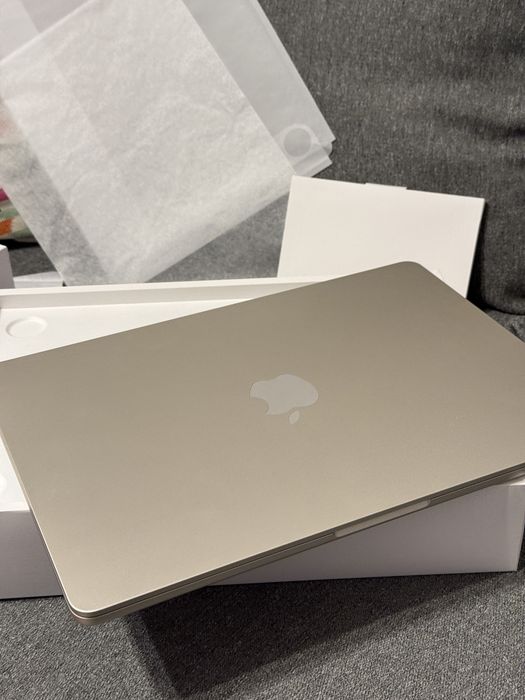 M3 13in MacBook Air 16GB 512GB