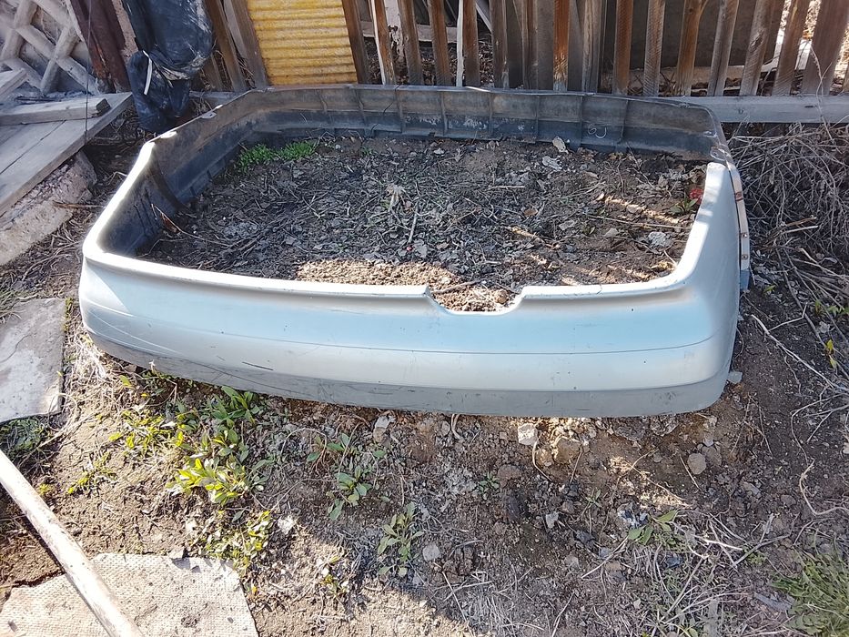 Автомобильный бампер