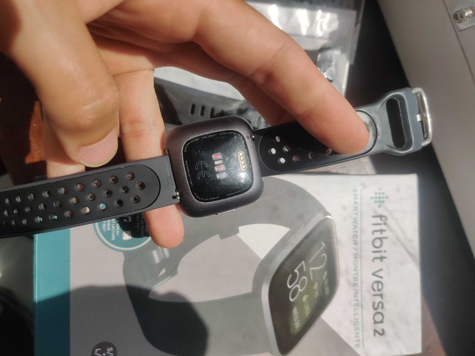 Fitbit Versa 2 - Смарт Часовник