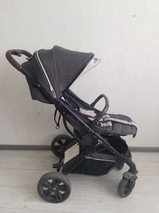 Коляска в хорошем состоянии