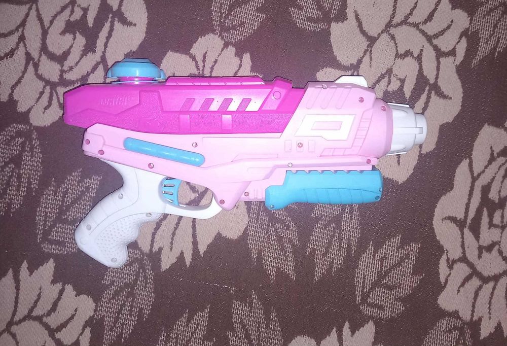 Детски воден пистолет (виж описанието)