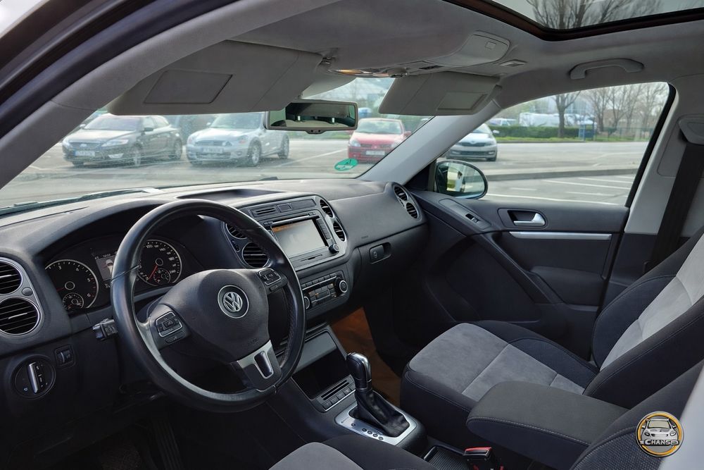 Vw Tiguan 2.0D 2014 automat panoramic 5 butoane  Garantie 12 luni