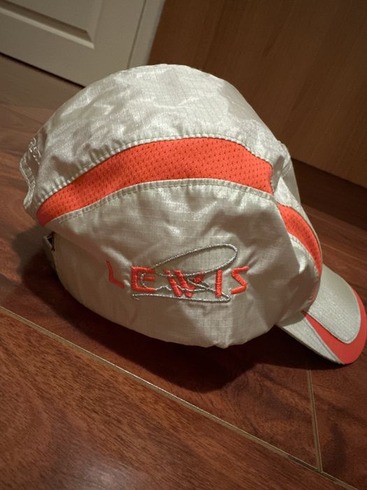 Шапка Vodafone McLaren Mercedes