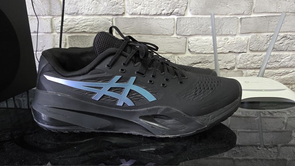 Оригинальные кроссовки asics
