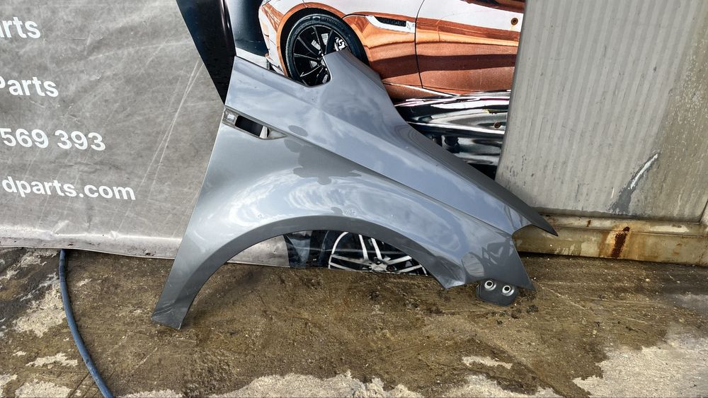 Volkswagen Touran 1T0 десен калник