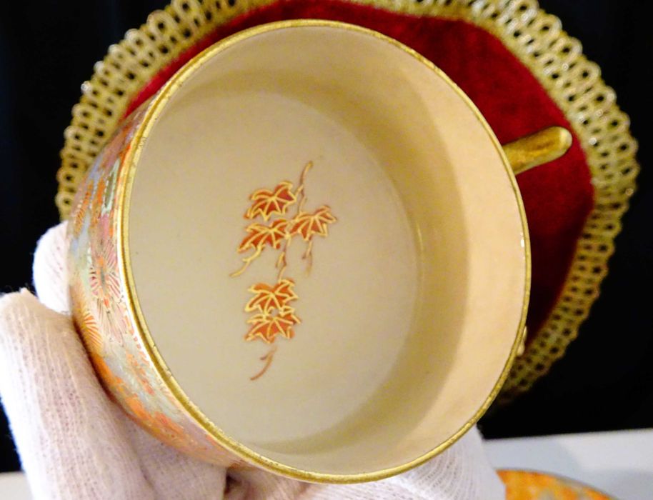 Чаша с чинии японски порцелан Satsuma Shosan Meiji,злато.