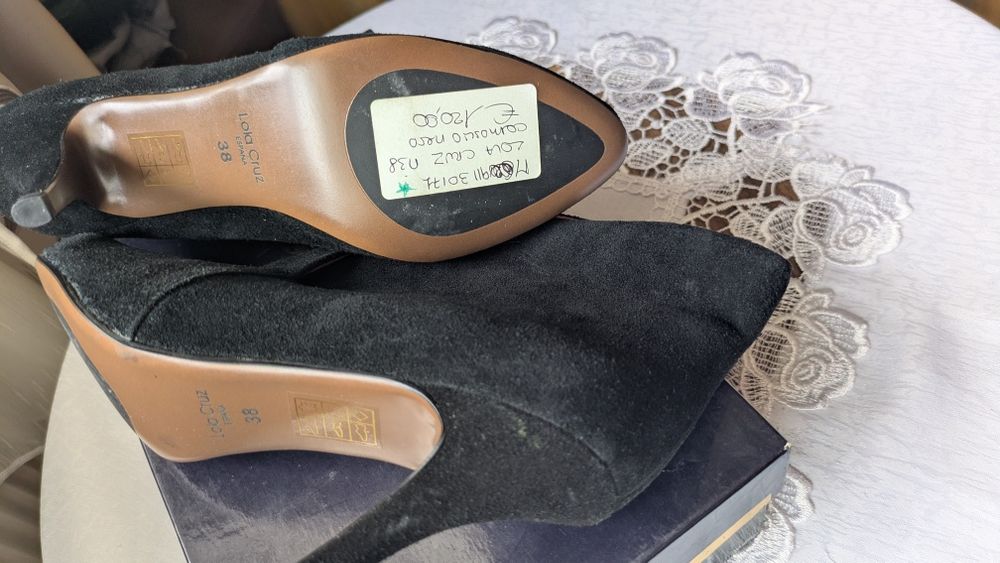 Botine piele întoarsă Lola Cruz 38