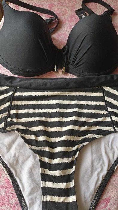 Купальник,размер 46,б/у, 1500,торг