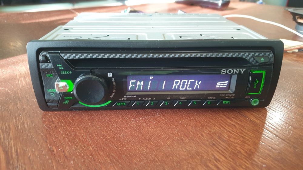 Авто радио плеър музика за кола Сони Sony CD MP-3 USB AUX