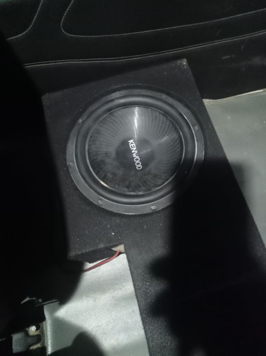 Kenwood Sabfer yashki bilan.