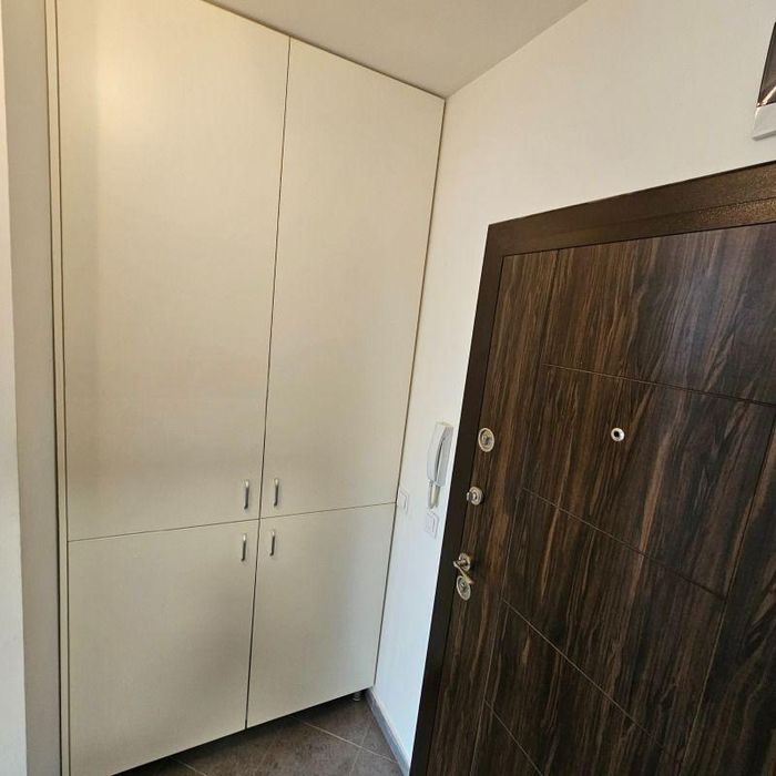 Двустаен апартамент в ж.к. Дървеница.