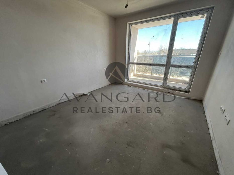 Продава се Тристаен апартамент в Пловдив, Тракия - 121 кв.м за 1151 €/кв.м - Снимка #2