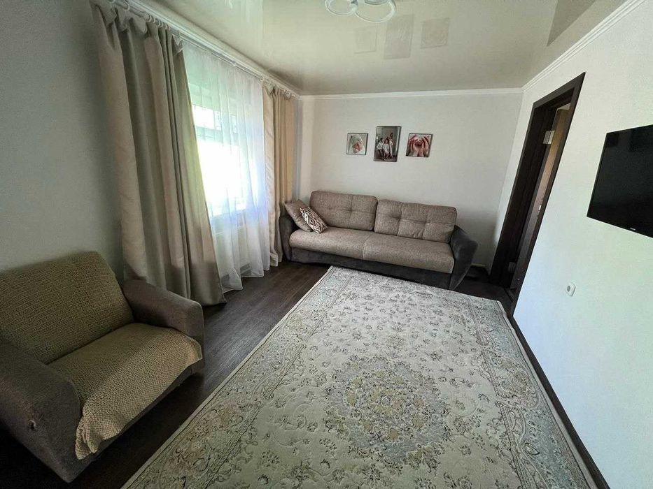 Продается часть дома в центре города !