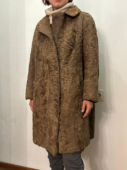 Шуба пальто каракуль