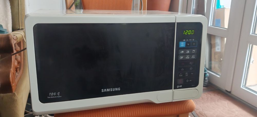 Cuptor cu microunde Samsung GW73E-WB, 750 W, 20 l, Grill, Digital, Alb