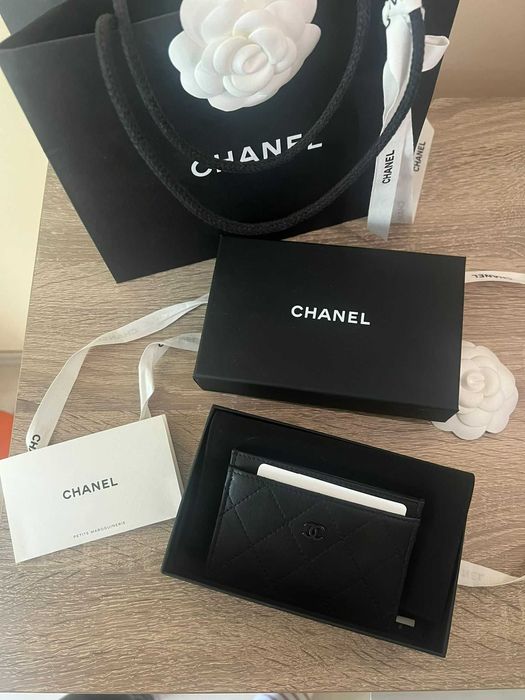 CHANEL - Оригинален портфейл на Шанел, не е носен.
