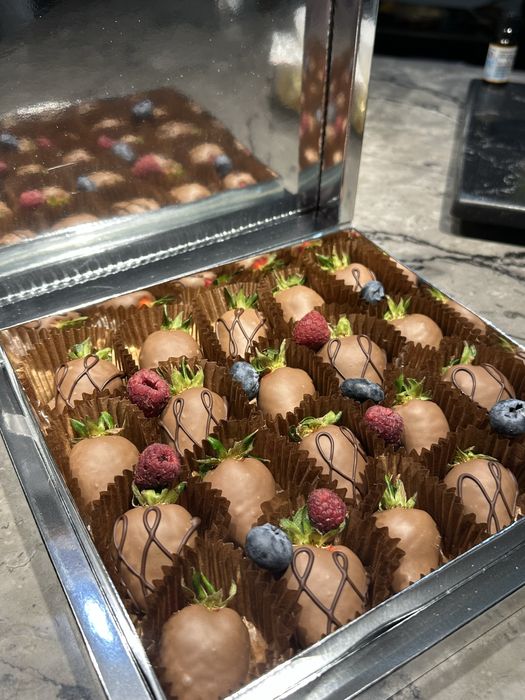 Клубника в шоколаде. Принимаем заказ 24/7