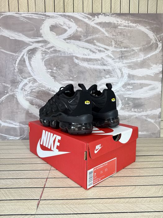 Nike Vapor Max Plus Black