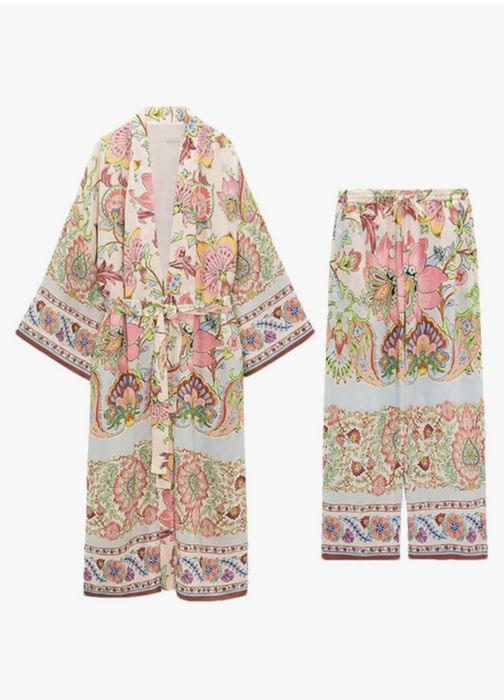 Zara дамски сет флорален