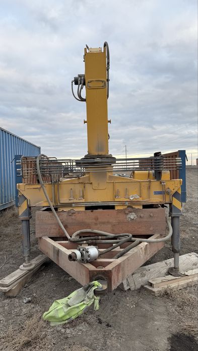 прицеп с кран- манипулятором для трактора