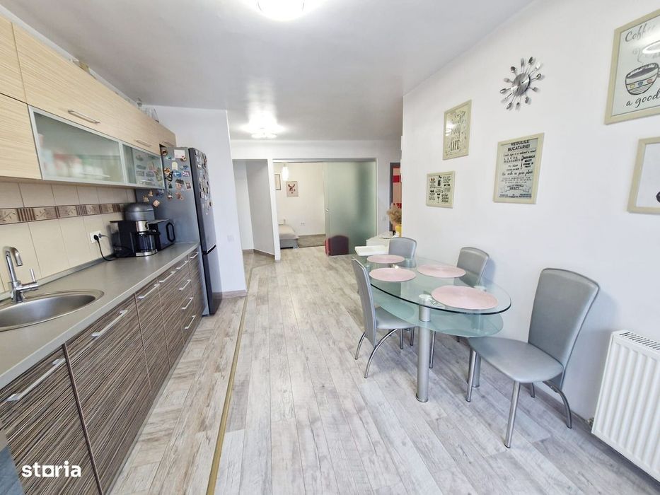 Apartament 3 camere, parcare, str Florilor Floresti Atelierul de Pizza