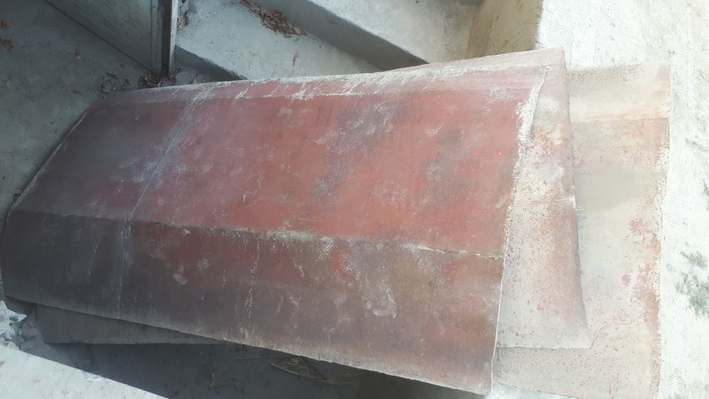 Лист туника сотилади калин