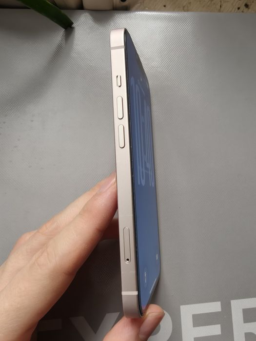 Продаю iPhone 13  256g