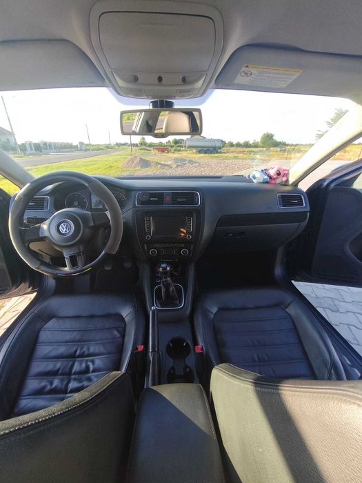 VW Jetta 2012 1.4 TSI 122CP(CAXA)