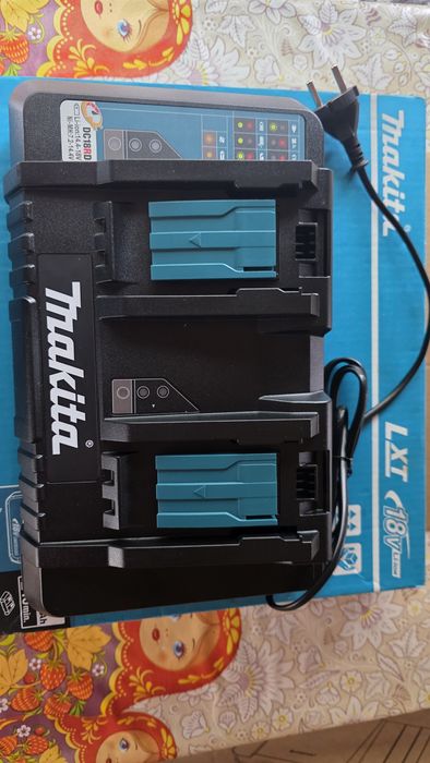 Incarcator Baterii Makita DC18RD!! Nou!!!
