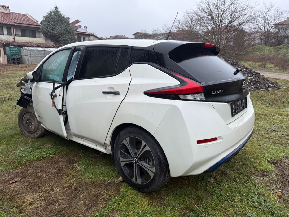 Nissan leaf ZE1 40kwh на части
