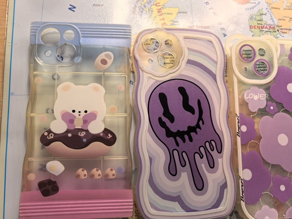 Страхотни калъфи за Айфон 13. Запазени