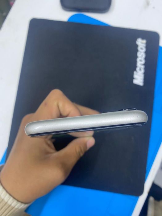 iPhone 11 белый цвет