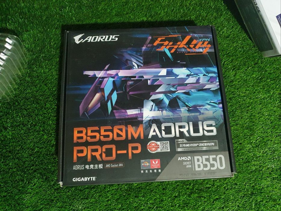 Материнские платы Z790/X570/B550/X870