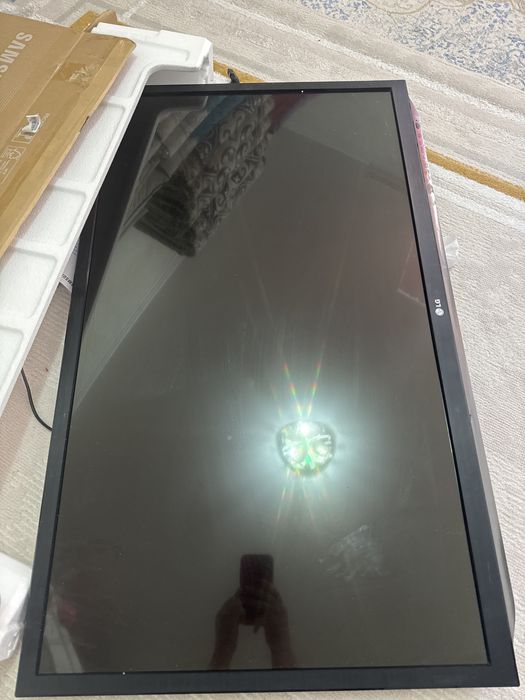 LG tv  срочно продаетсья