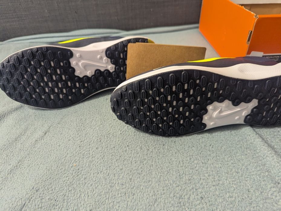 De vânzare adidași Nike Revolutin 7