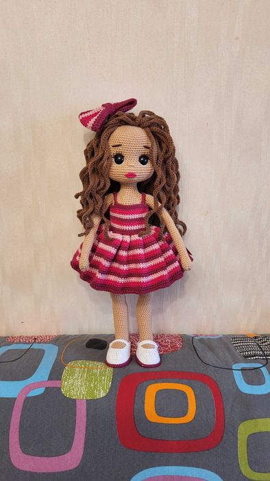 Вязанная куколка