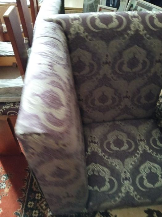 Продам угловой диван кухонный